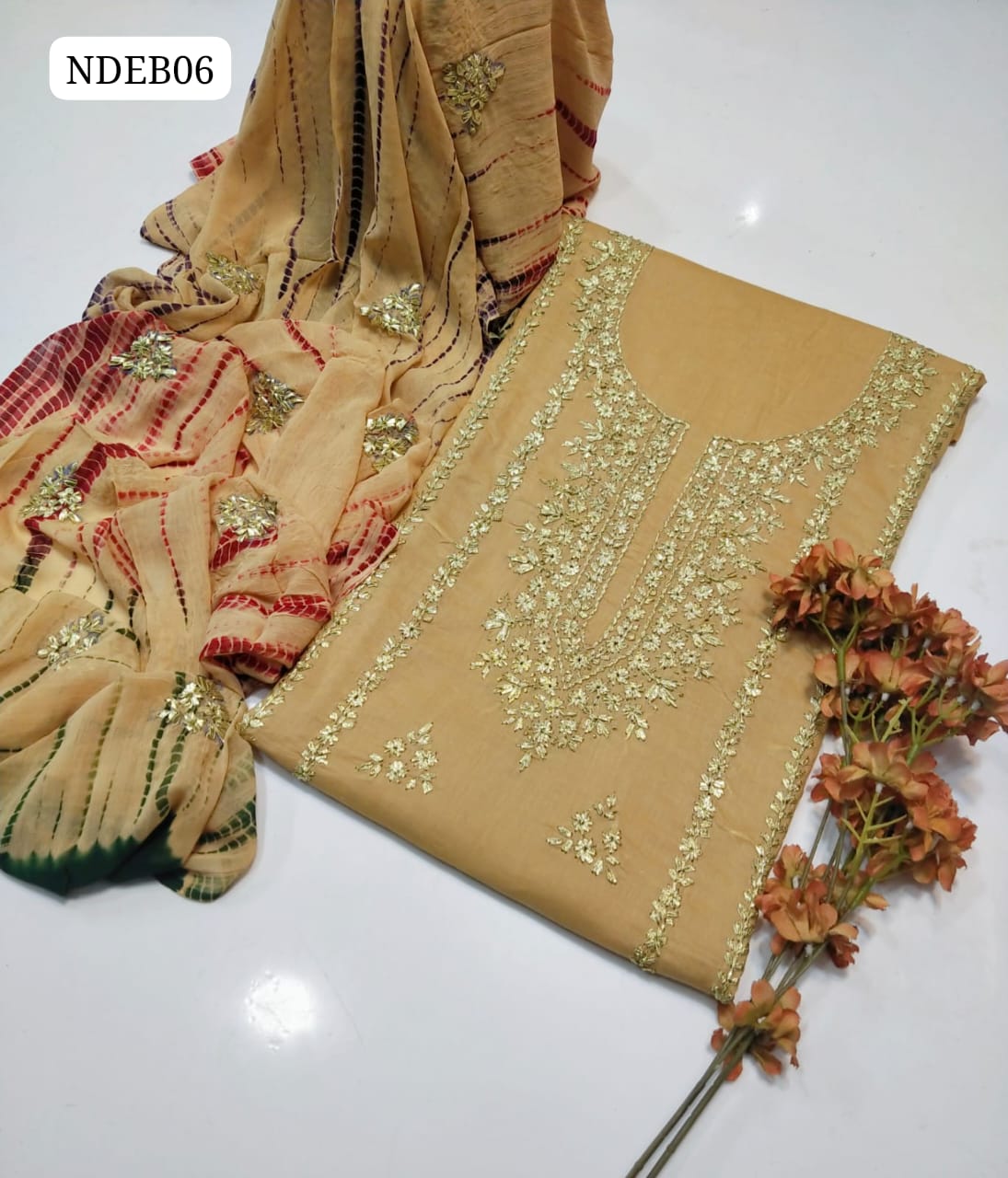 Pure Lawn 100/100 Hande Made Gota Gala Bail Qurta Style Neat Work Shirt With Gota Embroidery Chiffon Crush Tei & Dei Dupatta And Plain Lawn Trouser 3Pc Dress