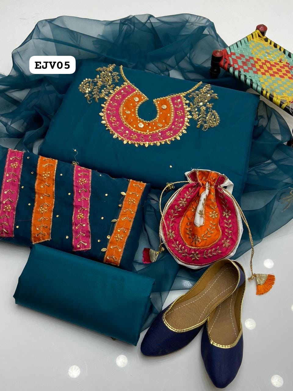 Stuff Organza Multi pplic Tilla Aari Beads Embroidery Shirt And Organza Boti Dupatta With Kattan SIlk Trouser 3PC Dress