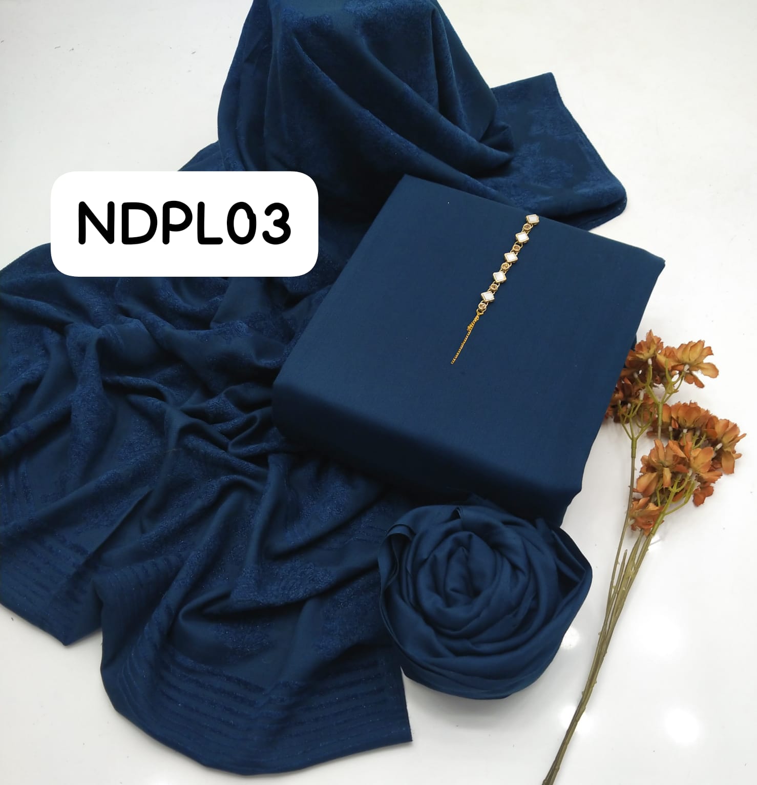 Stuff Marina wool Simple SHirt And Trouser Along WIth Wool Peach Velvet Straps Jall Style Shawl 3PC Dres